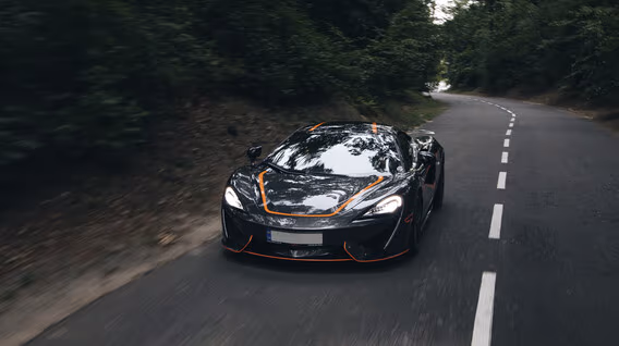 Подарунки батькам на День Святого Миколая - Тест-драйв суперкара McLaren для двох