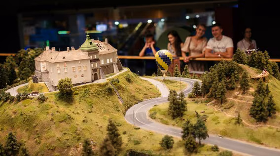 Подарунки синові на 20 років - Залізничний музей мініатюр Miniland для двох