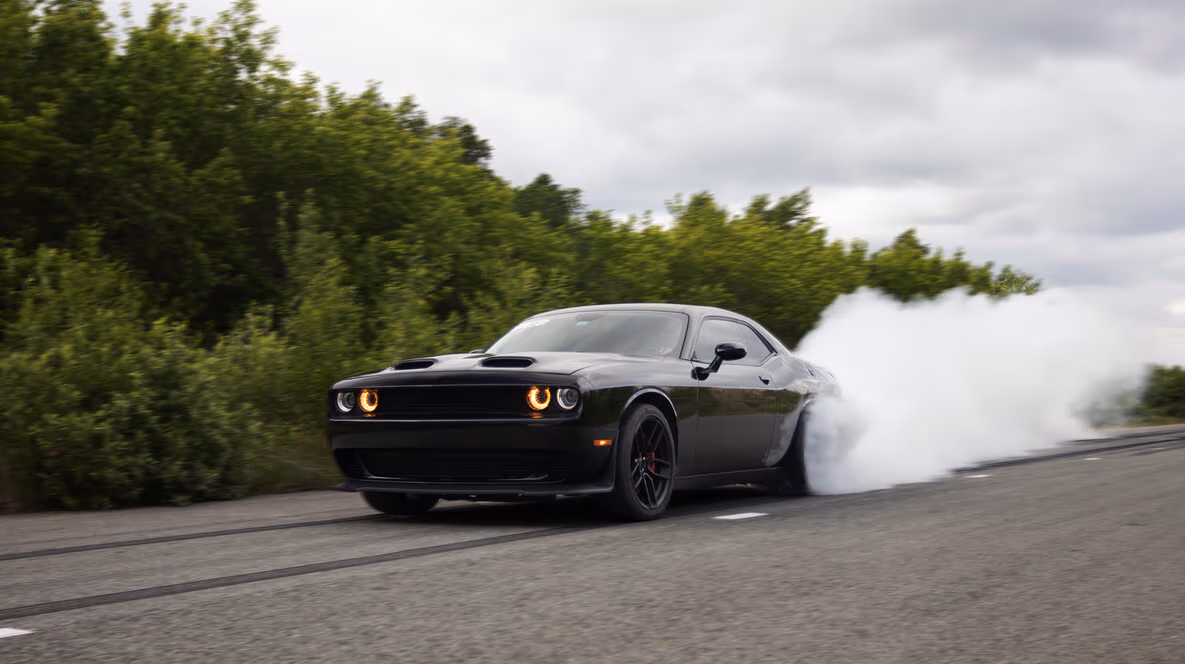 Як відсвяткувати річницю 8 років - Тест-драйв Dodge Challenger