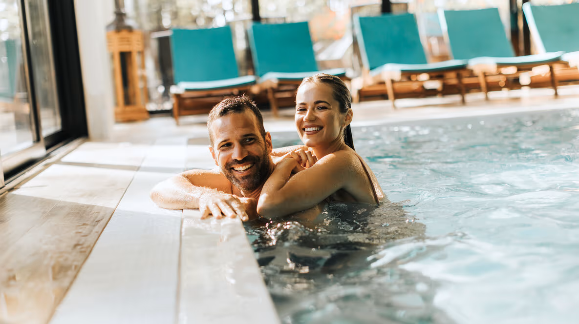 Подарунки дружині на Новий рік в Івано-Франківську - SPA день у заміському клубі для двох