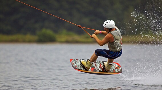 Вейкбординг на канатке Подарки на выпускной 9 класс в Днепре - Вейкбординг на канатке