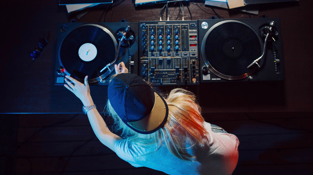 Майстер-клас dj на вінілі Майстер-класи для жінок - Майстер-клас dj на вінілі