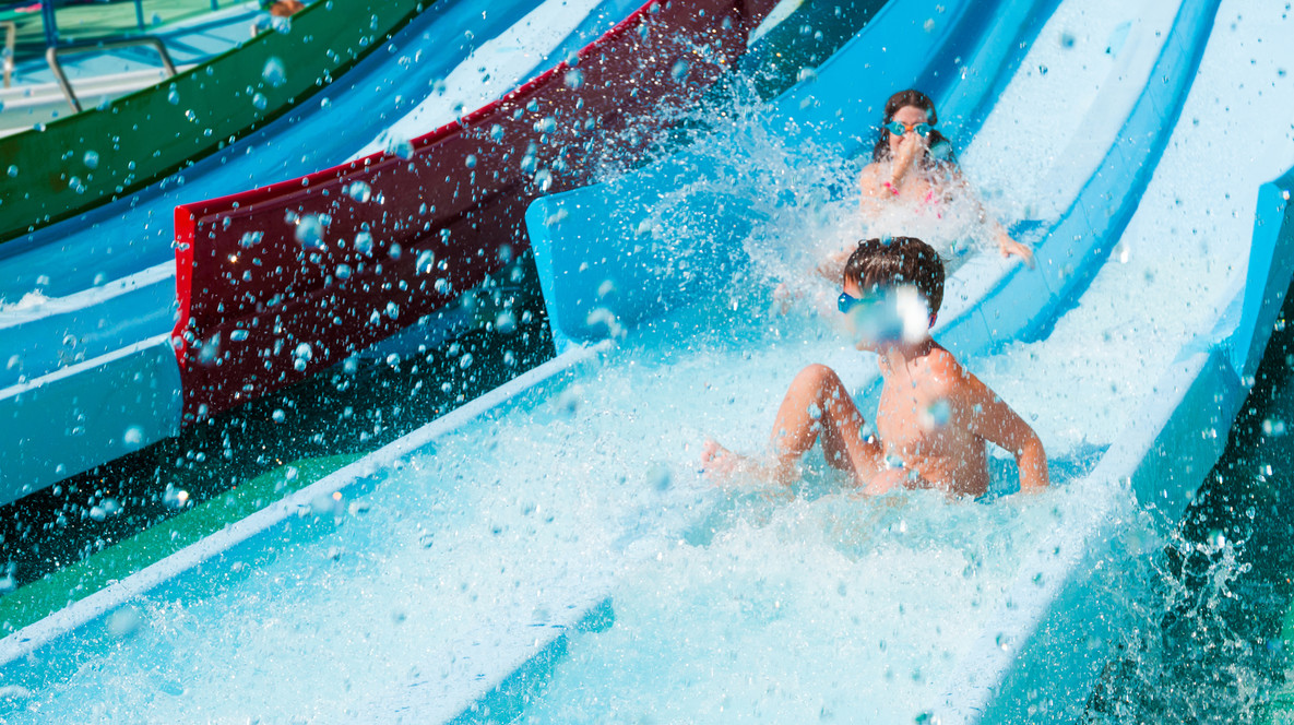 Аквапарк Подарки в школу на Новый Год детям во Львове - Аквапарк