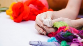 Майстер-клас валяння з вовни для двох Майстер-клас валяння з вовни для двох