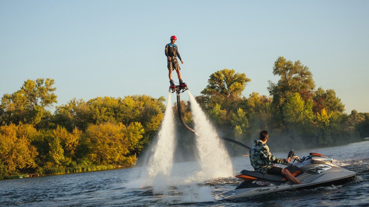 Полет на флайборде для двоих Как научиться кататься на флайборде - Полет на флайборде для двоих