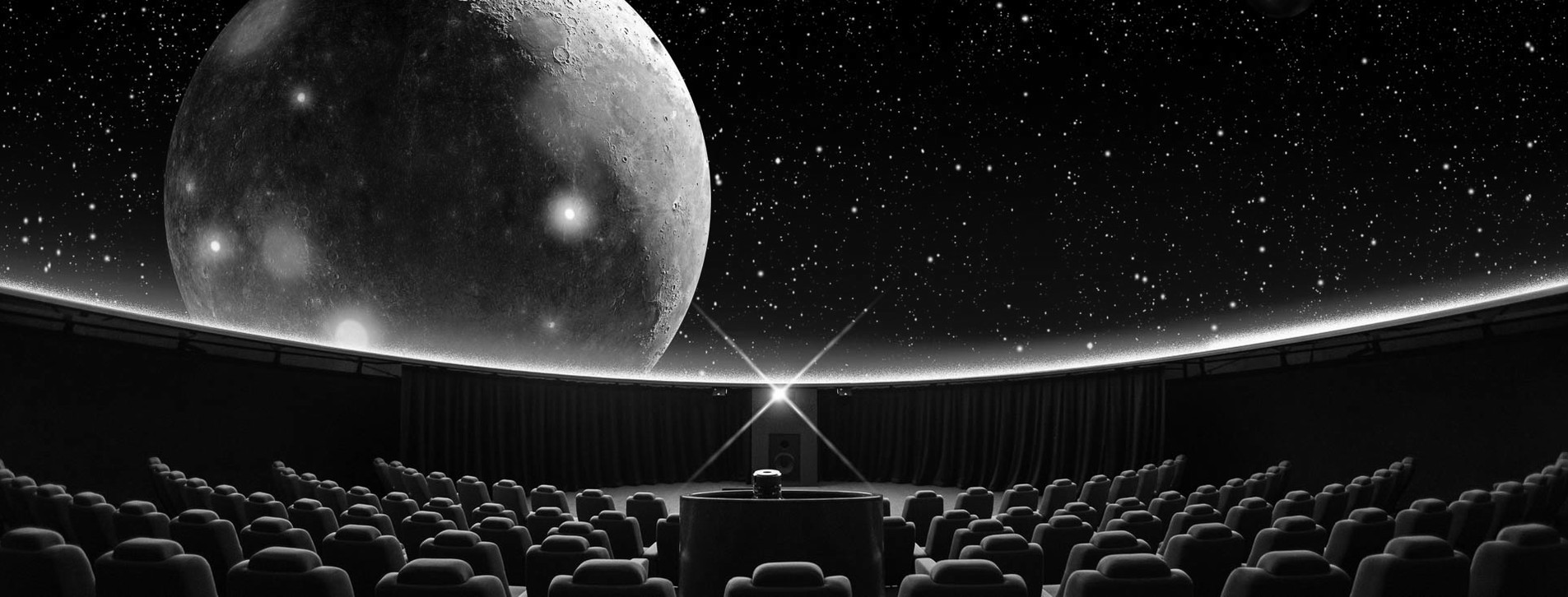 Фото 1 - Сферический кинотеатр для компании