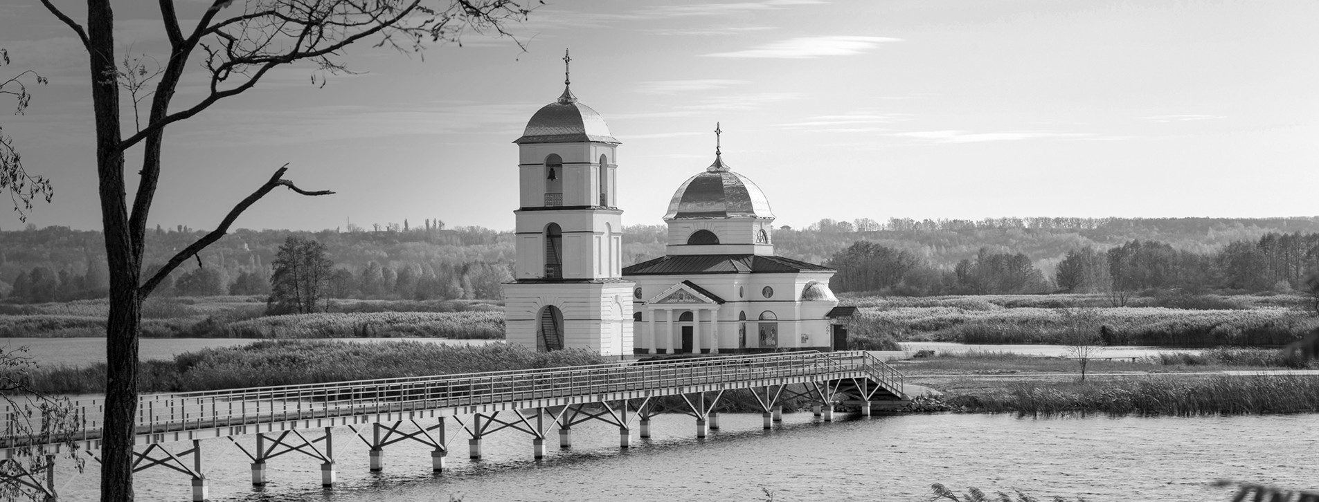 Фото 1 - Тур к затопленной церкви и днепровским кручам