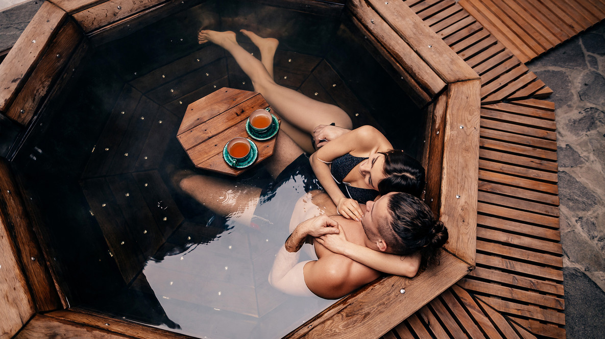 SPA в чанах для двох Подарунки на Різдво батькам - SPA в чанах для двох