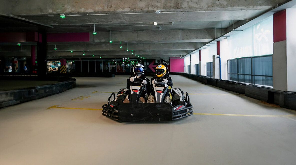 Заїзд на двомісному карті Заїзд на двомісному карті