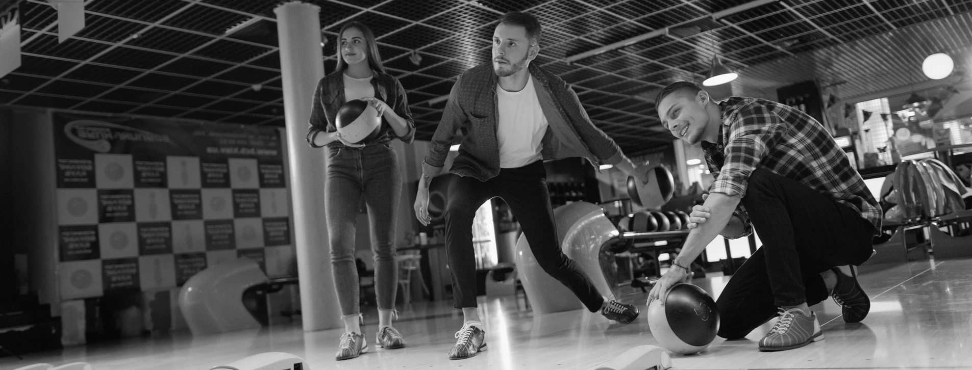 Фото 1 - Боулинг для компании