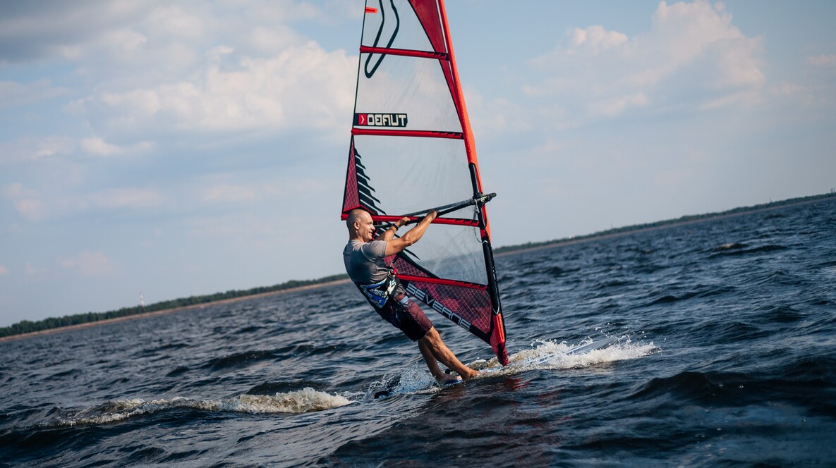 Віндсерфінг для компанії Подарунки на 12 років весілля в Дніпрі - Віндсерфінг для компанії