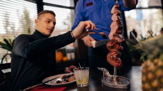 Ужин с безлимитным мясом для компании Ужин с безлимитным мясом для компании