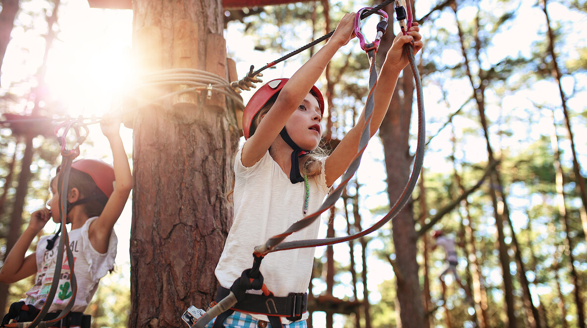 Мотузковий парк для компанії Подарункові сертифікати для дівчинки у Львові - Мотузковий парк для компанії