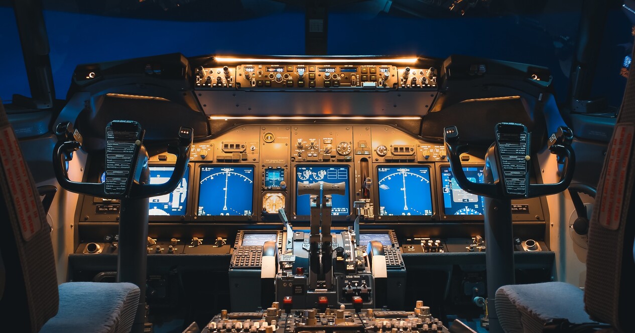 Авиасимулятор Boeing-737 - 12 Фото 12 - Авиасимулятор Boeing-737