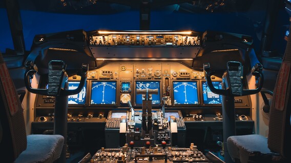 Авіасимулятор Boeing-737 Подарунки чоловіку на Новий рік в Одесі - Авіасимулятор Boeing-737