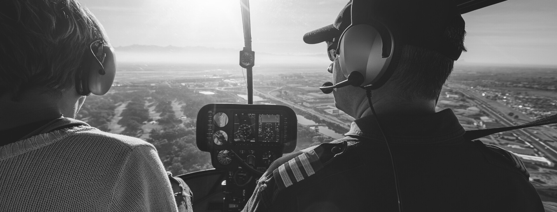 Фото 1 - Майстер-клас пілотування вертольота Robinson R22
