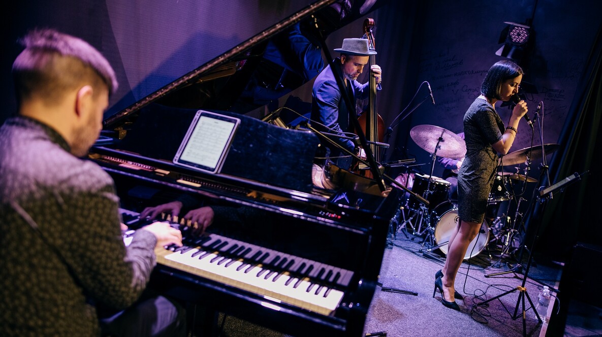 Джаз-вечір для компанії Де відсвяткувати День народження взимку - Джаз-вечір для компанії