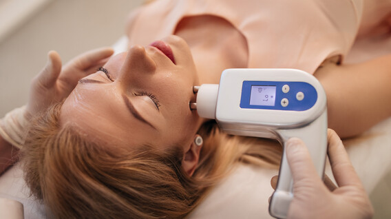 RF-ліфтинг Подарунки мамі на 44 роки у Львові - RF-ліфтинг