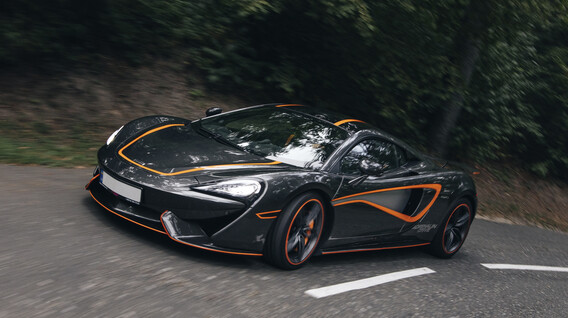 Тест-драйв суперкара McLaren Як відсвяткувати день народження 35 років - Тест-драйв суперкара McLaren