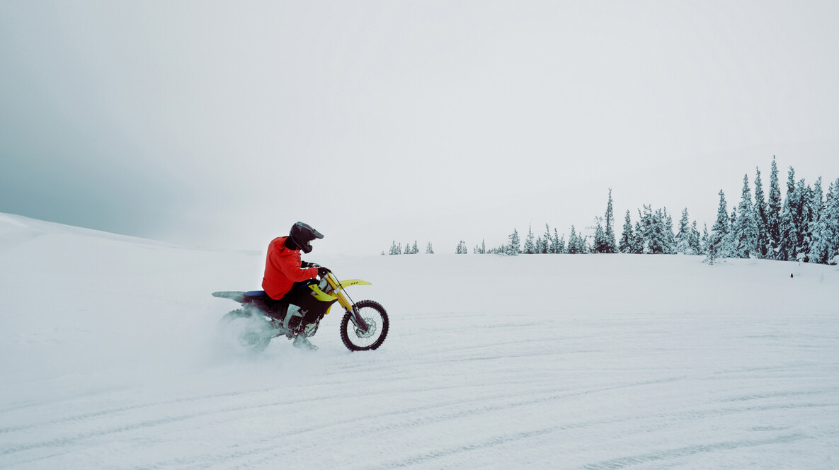 Мотодрайв на ендуро для компанії Подарунки замість квітів у Львові - Мотодрайв на ендуро для компанії