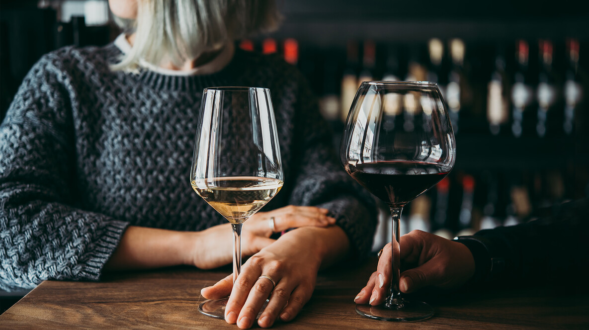 Дегустація вин для компанії Де відзначити Новий рік у Дніпрі - Дегустація вин для компанії