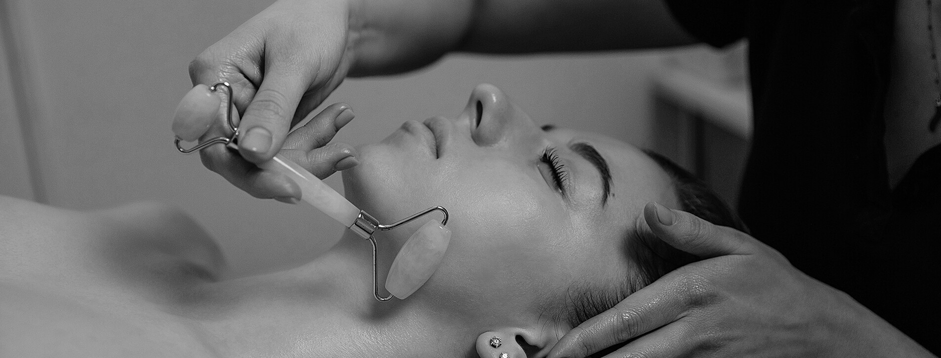 Фото 1 - Лімфодренажний масаж обличчя