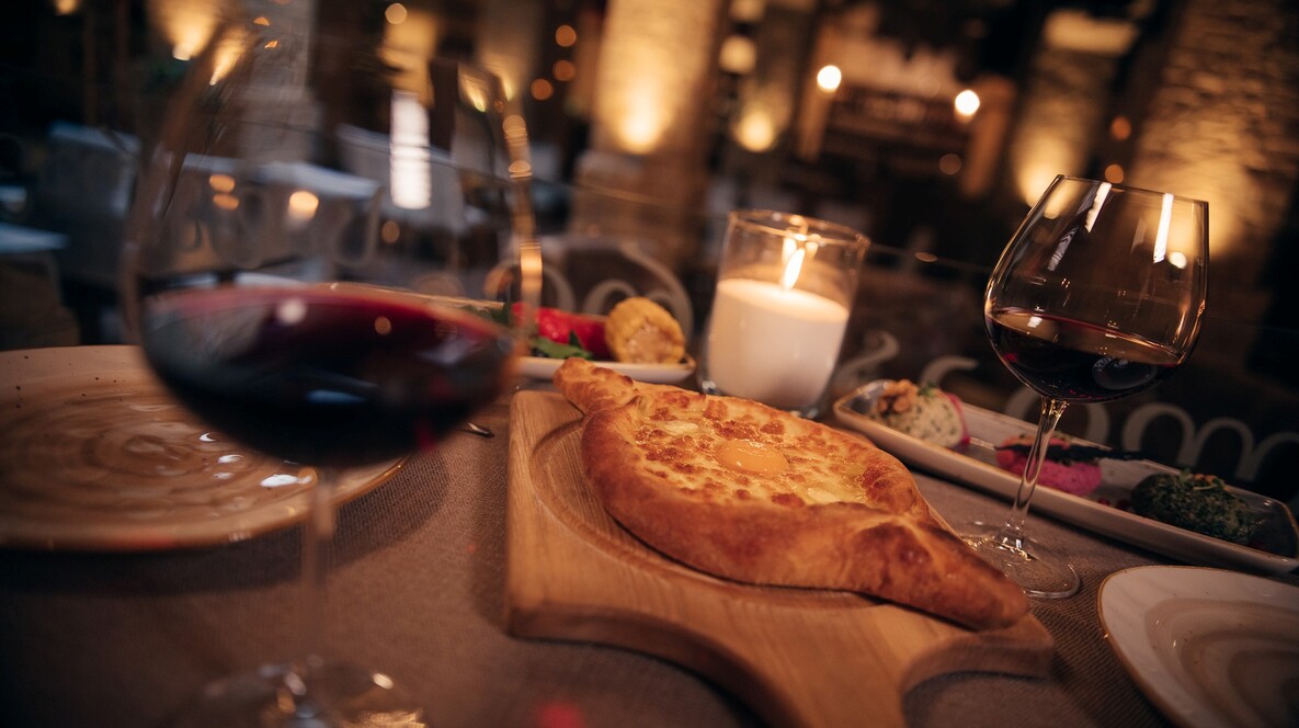 Вечеря в грузинському ресторані Подарунки ветеринару у Львові - Вечеря в грузинському ресторані