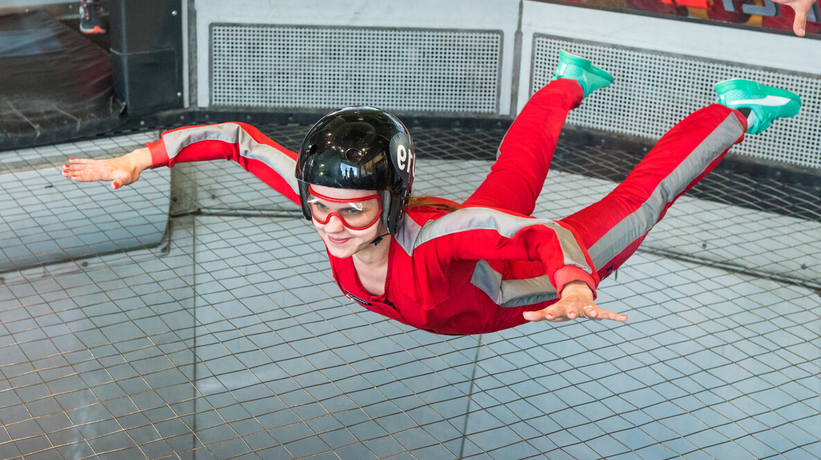 Полет в аэротрубе для двоих Где отметить Новый год с девушкой в Днепре - Полет в аэротрубе для двоих