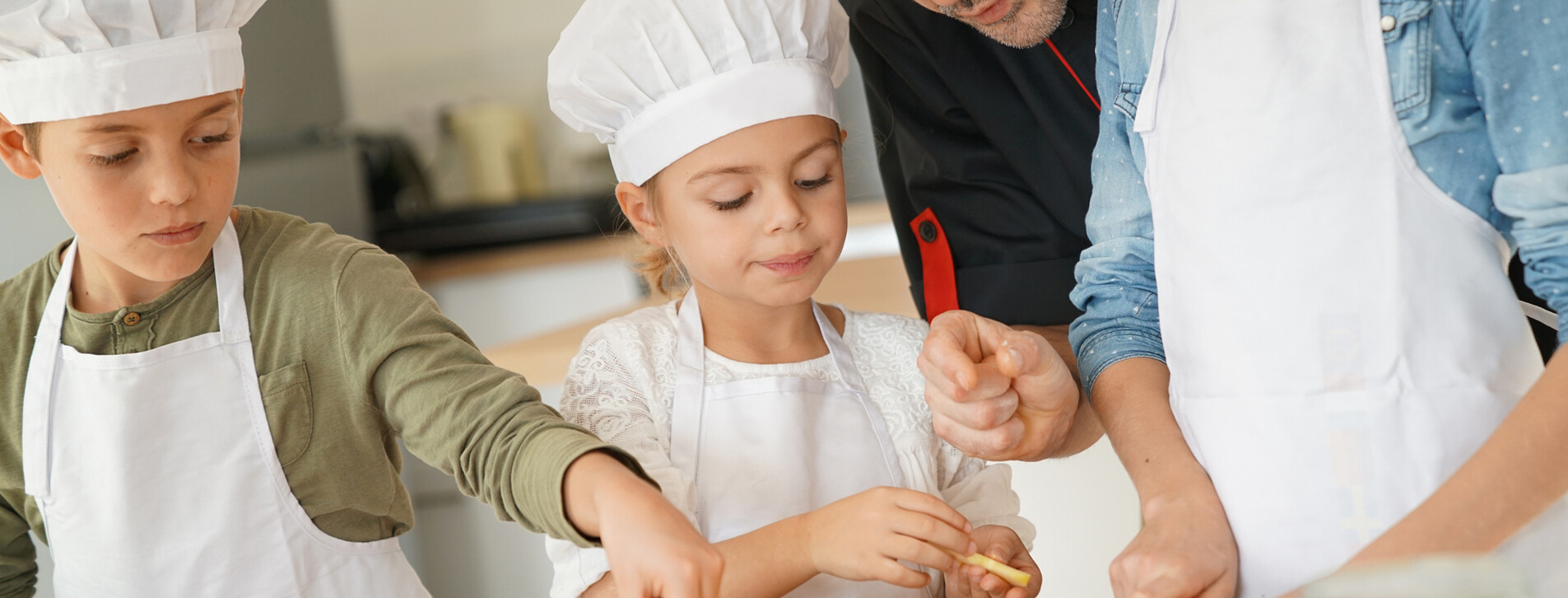 Фото 1 - Дитячий кулінарний майстер-клас для компанії