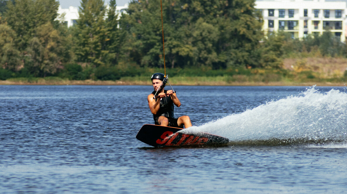 Вейкбординг на канатці для двох Сюрприз на ювілей татові в Дніпрі - Вейкбординг на канатці для двох