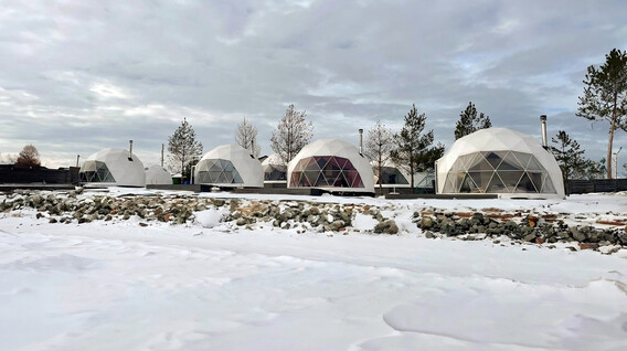 Вікенд у купольному готелі для двох Вікенд у купольному готелі для двох