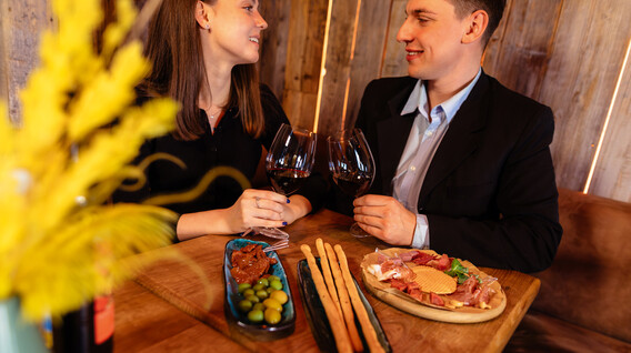 Вечер в винном баре Подарки для пары - Вечер в винном баре