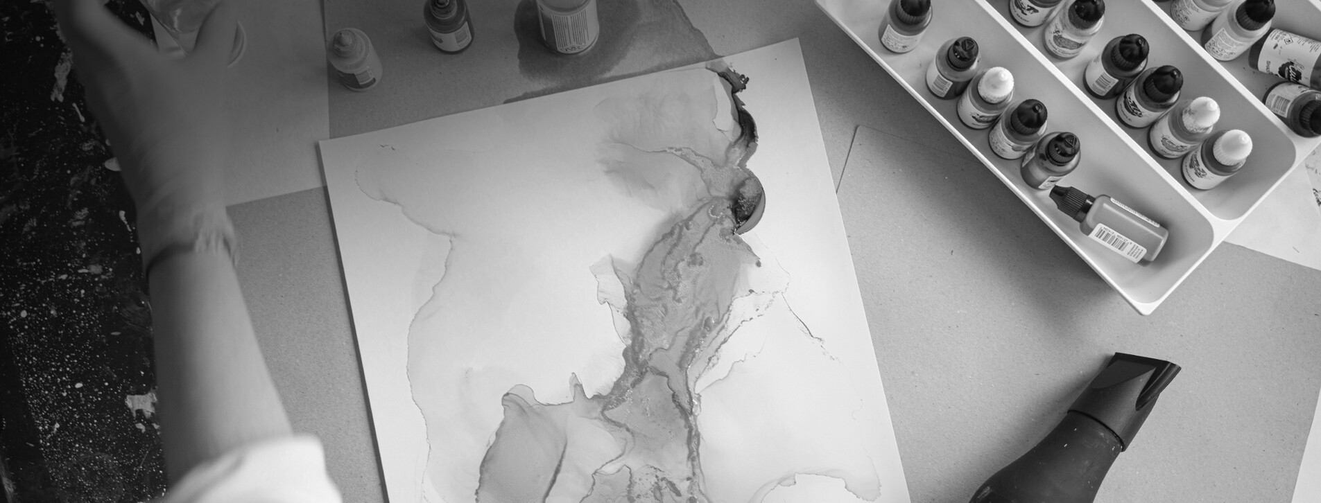 Фото 1 - Живопис у техніці Alcohol Ink для компанії