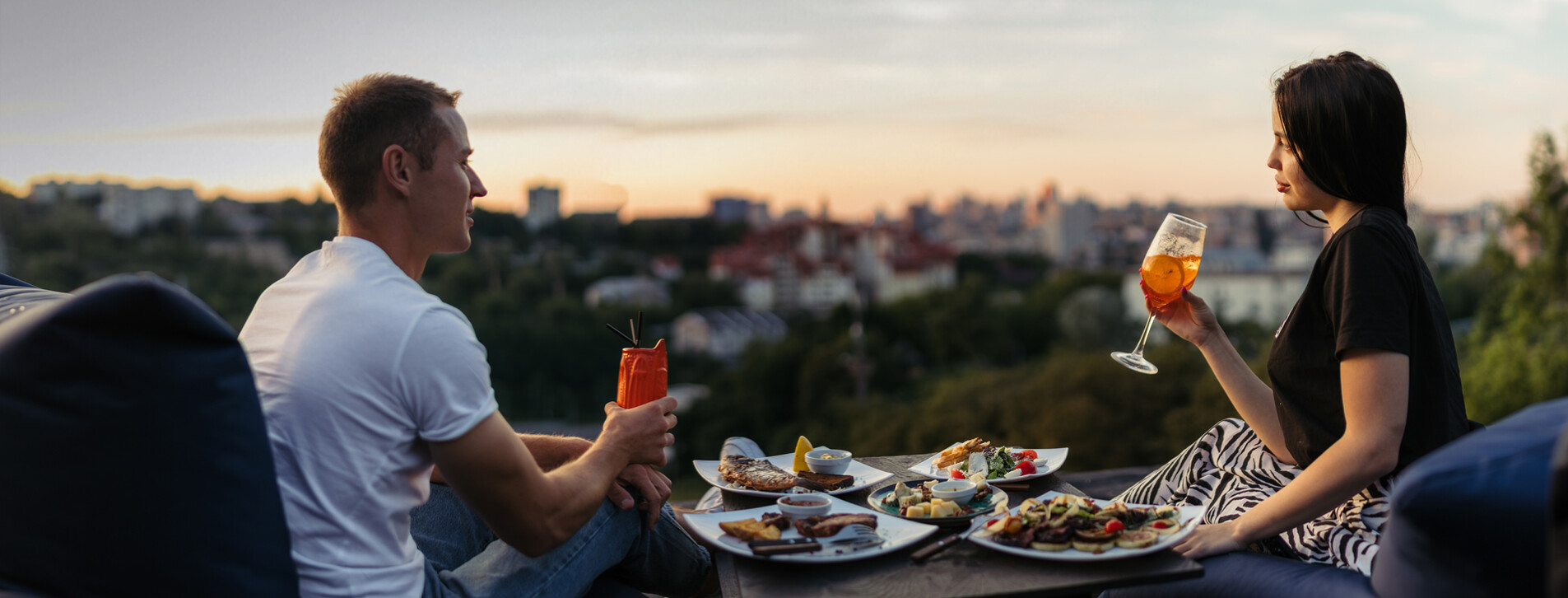 Фото 1 - Вечеря на панорамній терасі