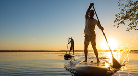 SUP-серфінг на заході сонця для компанії SUP-серфінг на заході сонця для компанії
