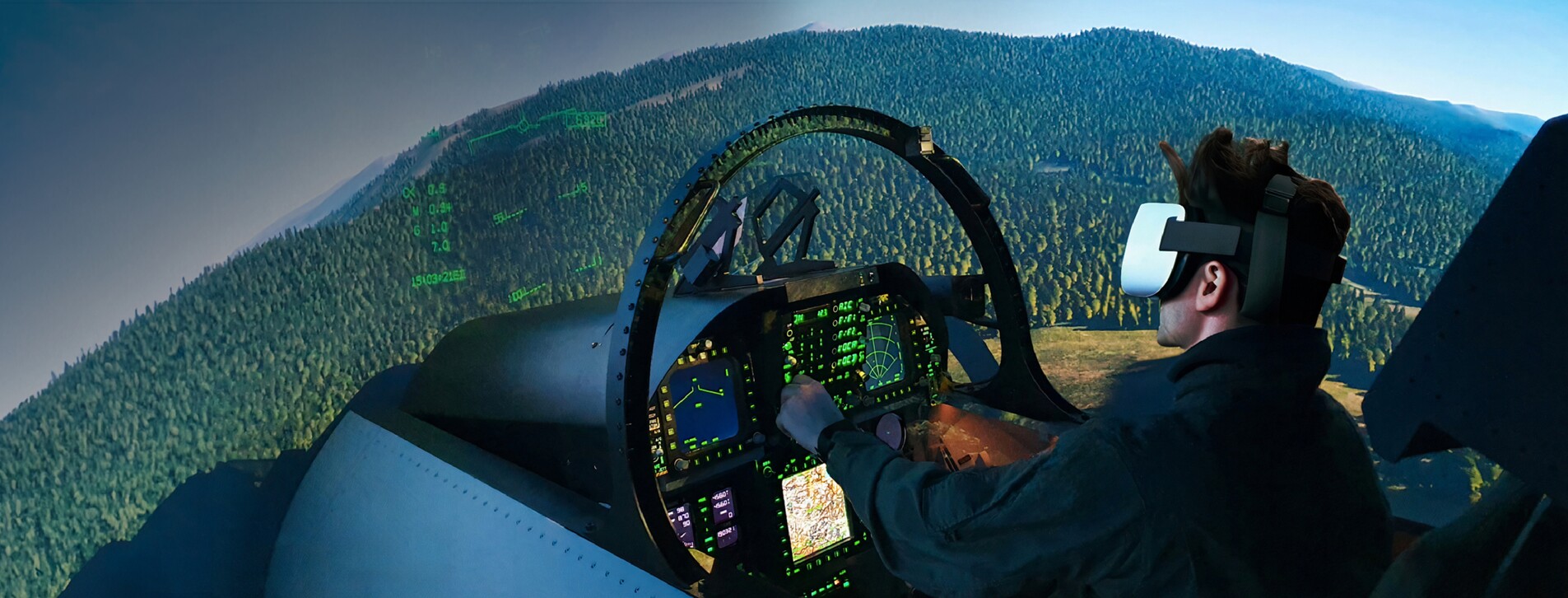 Фото 1 - Авіатренажер винищувача F-18 у VR-окулярах