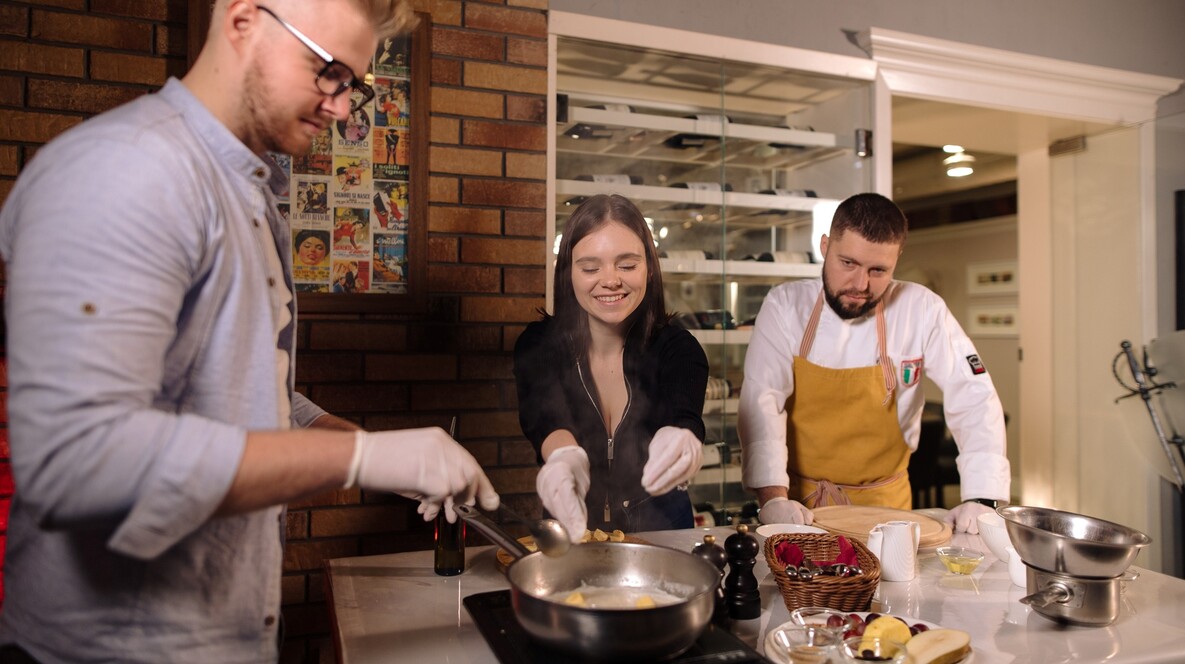 Гастровечір для компанії Як відсвяткувати Новий рік одному в Хмельницькому - Гастровечір для компанії