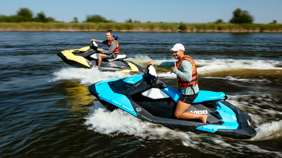 Драйв на гідроциклах для компанії Подарунки на Новий рік хрещеній - Драйв на гідроциклах для компанії