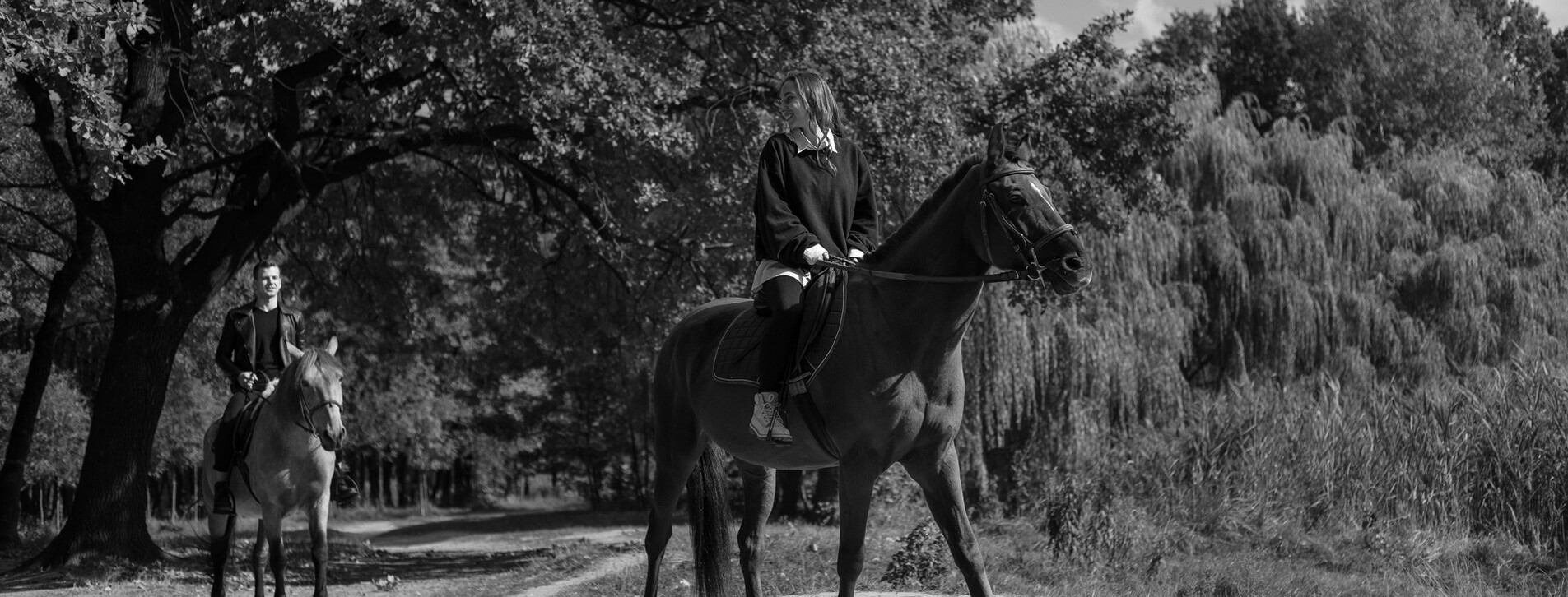 Фото 1 - Прогулянка на конях для компанії