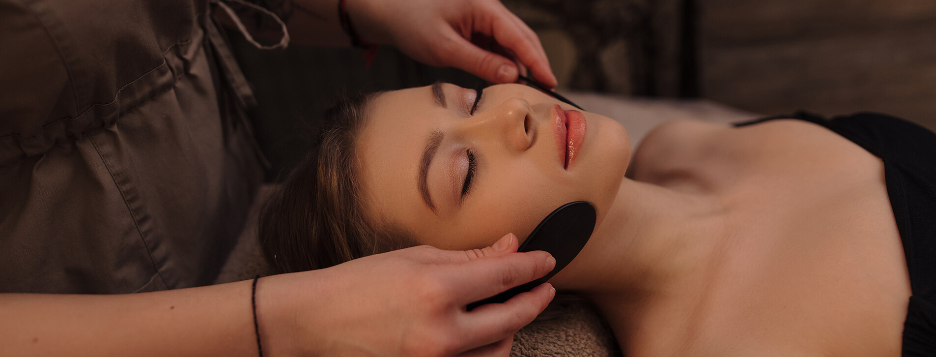 Фото 1 - Курс масажу обличчя гуа-ша