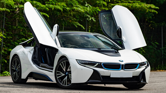 Тест-драйв BMW i8 Тест-драйв BMW i8