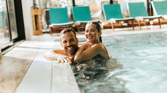 SPA день у заміському клубі для двох Подарунки на півроку стосунків в Івано-Франківську - SPA день у заміському клубі для двох