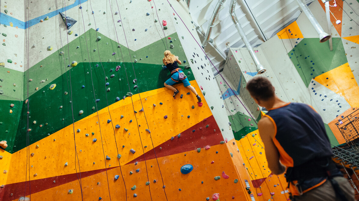 Майстер-клас скелелазіння для компанії Подарунки хлопчику на Новий рік - Майстер-клас скелелазіння для компанії