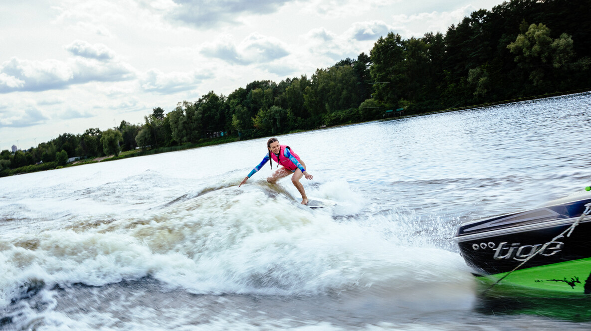 Вейксерфінг за катером Подарунки стоматологу - Вейксерфінг за катером