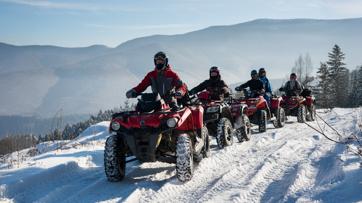 Прогулянка на квадроциклах у Карпатах для компанії Подарунок свекрусі на 8 березня в Івано-Франківську - Прогулянка на квадроциклах у Карпатах для компанії