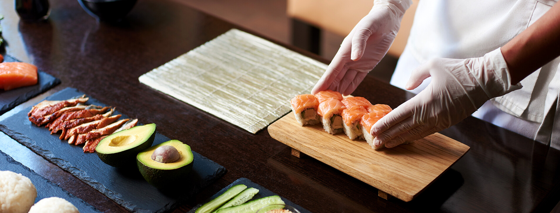 Фото 1 - Майстер-клас суші для компанії