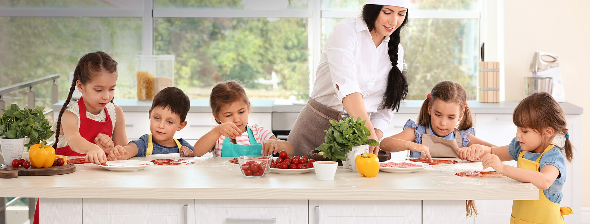 Фото 1 - Дитячий кулінарний майстер-клас для компанії