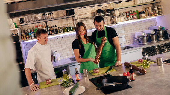 Індивідуальний майстер-клас кулінарії Як відсвяткувати день народження хлопця у Львові - Індивідуальний майстер-клас кулінарії