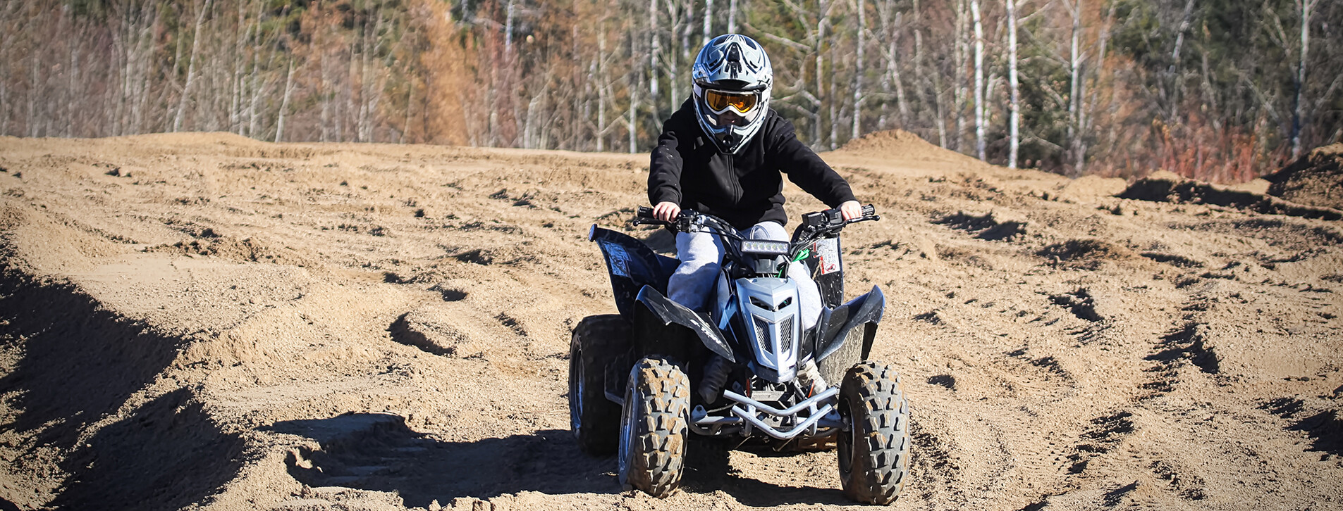 Фото 1 - Детский мастер-класс езды на квадроцикле для двоих
