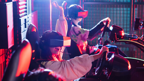 VR-рейсинг для двох Подарунки на 13 років весілля - VR-рейсинг для двох